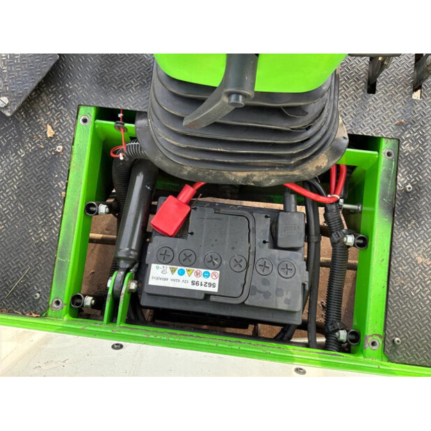 2021 Etesia HYDRO 124D-49205044