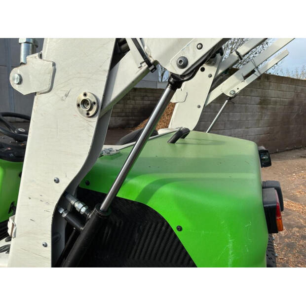 2021 Etesia HYDRO 124D-49205045