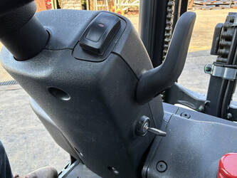 2020-linde-e12-49205096