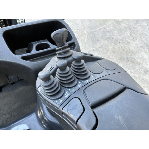 2020 Linde E12-49205100