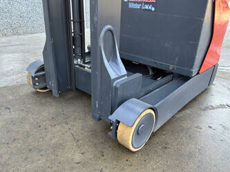 2021-linde-r14hd-01-49205178