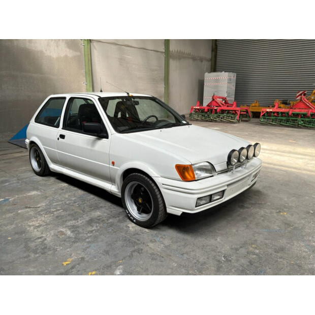 1990 Ford Fiesta-49205379