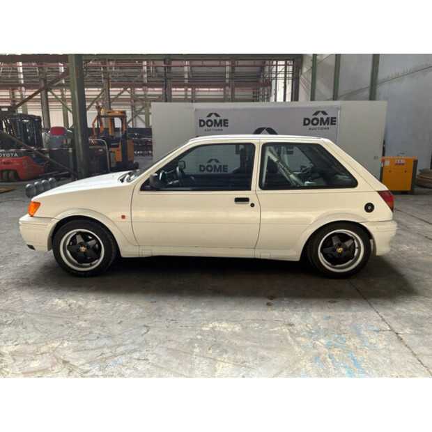 1990 Ford Fiesta-49205383