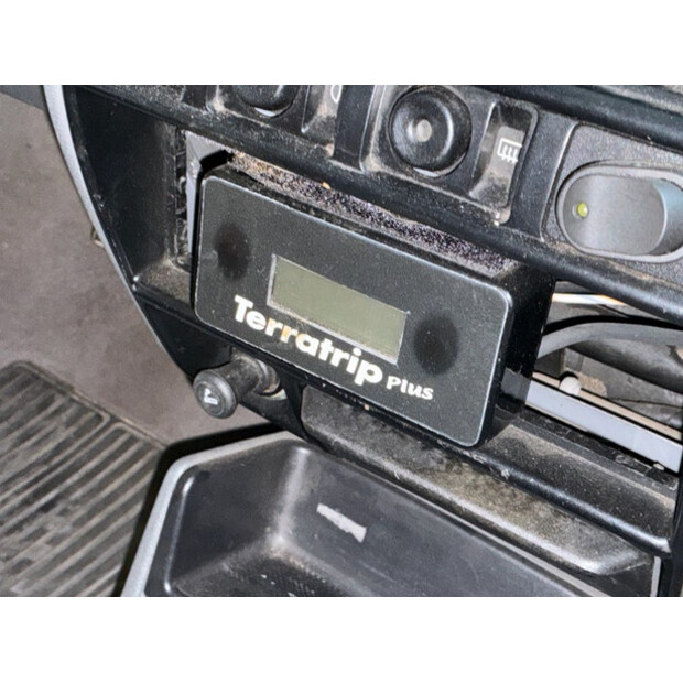 1990 Ford Fiesta-49205394