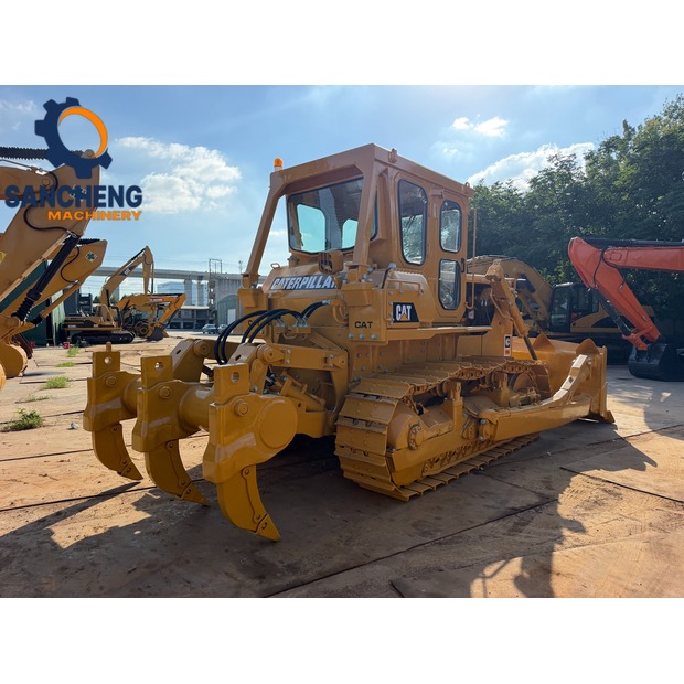 2017 كاتربيلر D7G-49205894