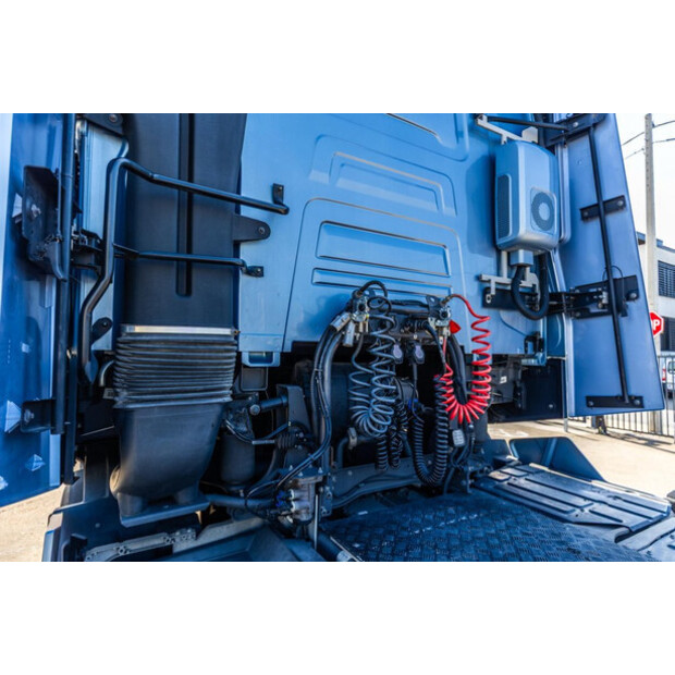 2021 Renault T520-49206679