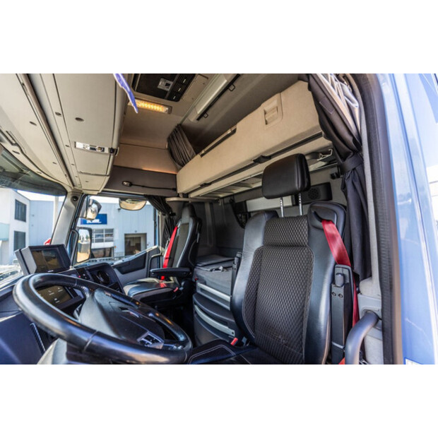 2021 Renault T520-49206680
