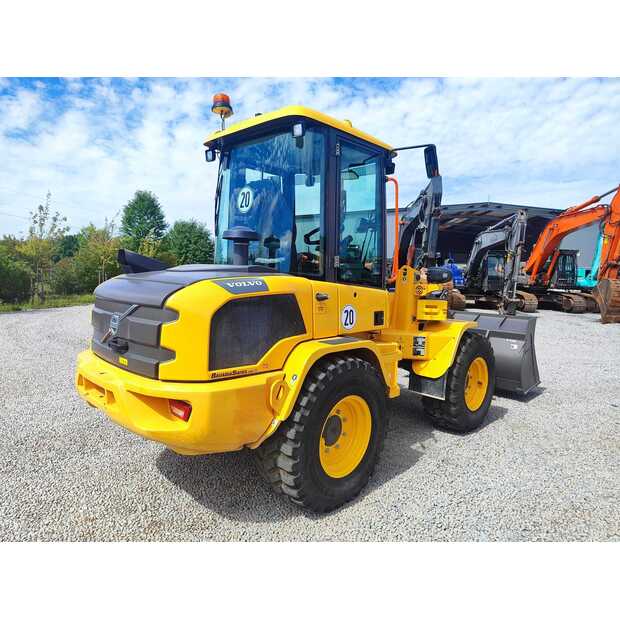 2024 Volvo L30H-49208925