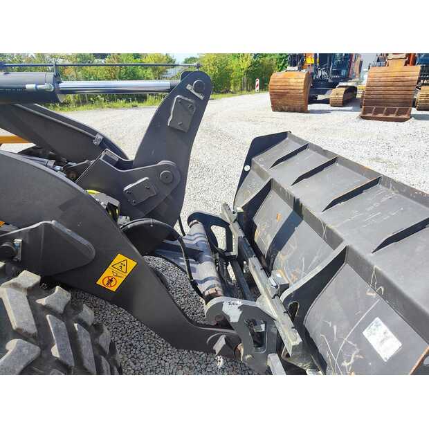 2024 Volvo L30H-49208938