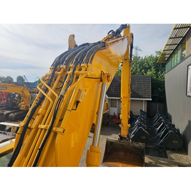 2018 Doosan DX255LC-5-49210635