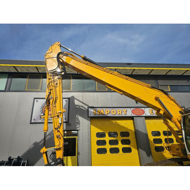 2018 Doosan DX255LC-5-49210637