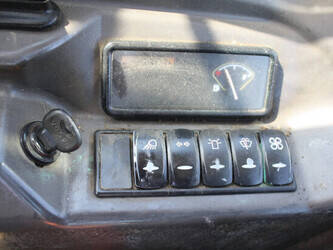 2020-volvo-ec18e-1487460-49211085