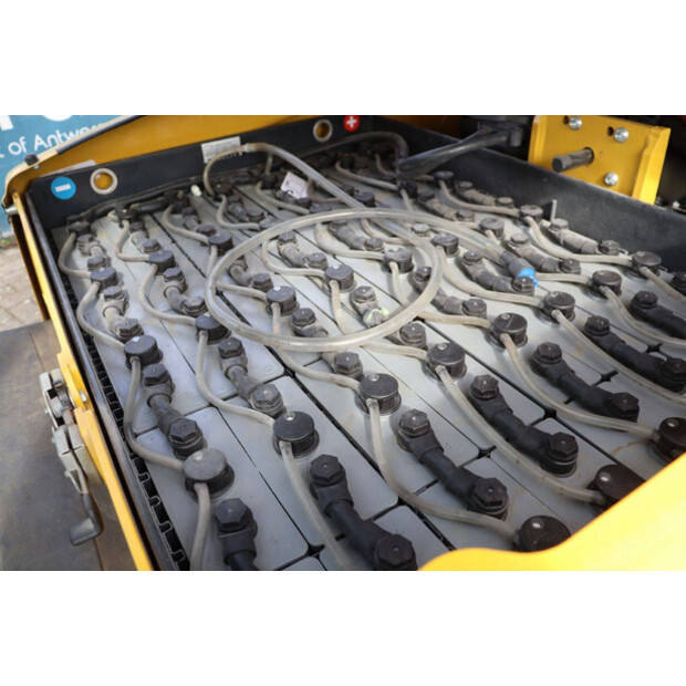 2017 Yale ERP25VL-49211785
