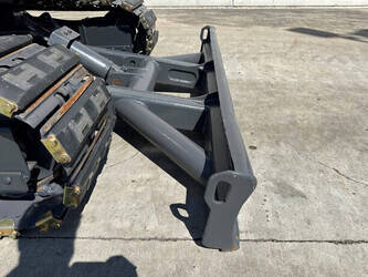 2012-kubota-others-49212217