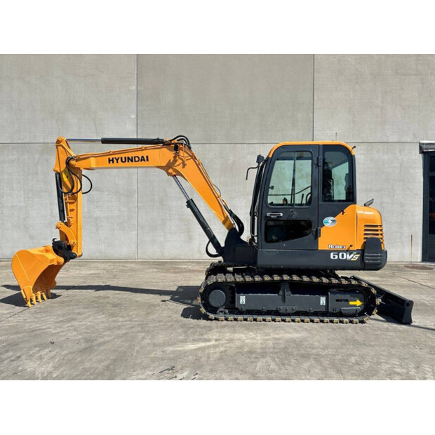 2017 هيونداي R60VS-49212322