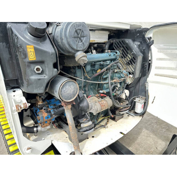 2010 بوبكات 331-49212587