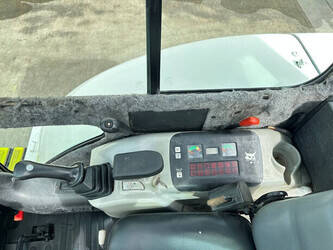 2010-bobcat-331-1487950-49212596