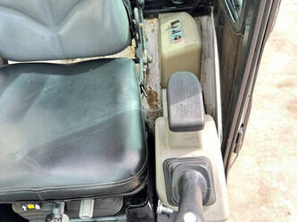 2010-bobcat-331-1487950-49212598