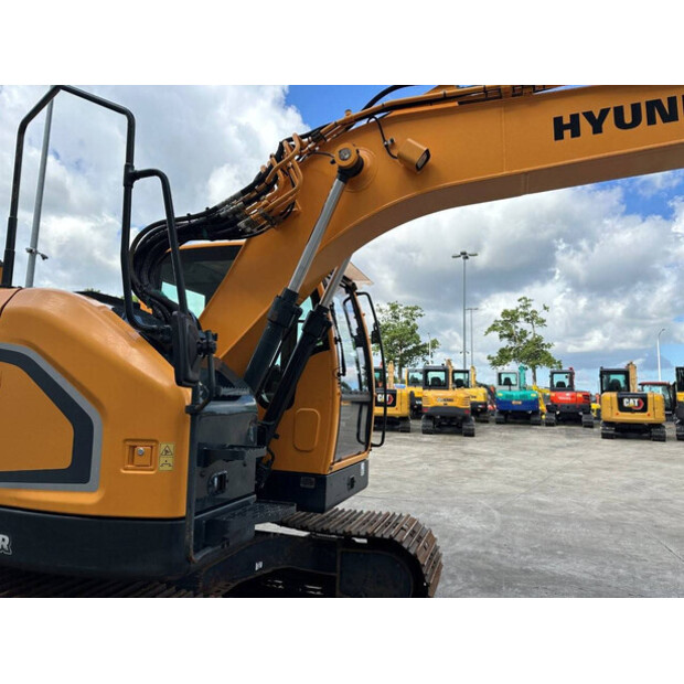 2018 Hyundai HX130LCR-49212785