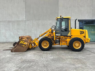 1996-jcb-411-1487962-49213015