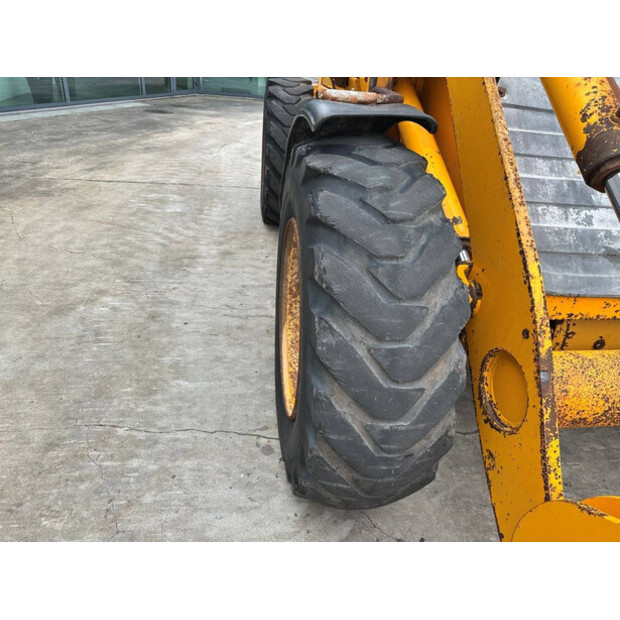 1996 JCB 411-49213019