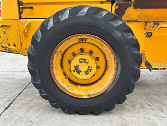 1996-jcb-411-1487962-49213020
