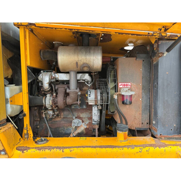 1996 JCB 411-49213046