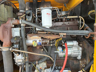 1996-jcb-411-1487962-49213051