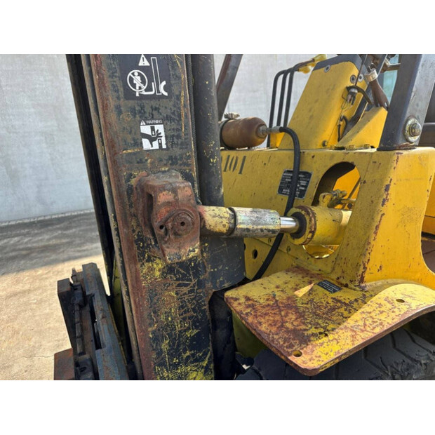 1989 MITSUBISHI FG40-49213308