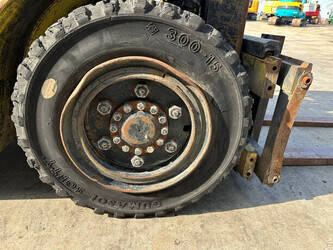 1989-mitsubishi-fg40-1487970-49213314