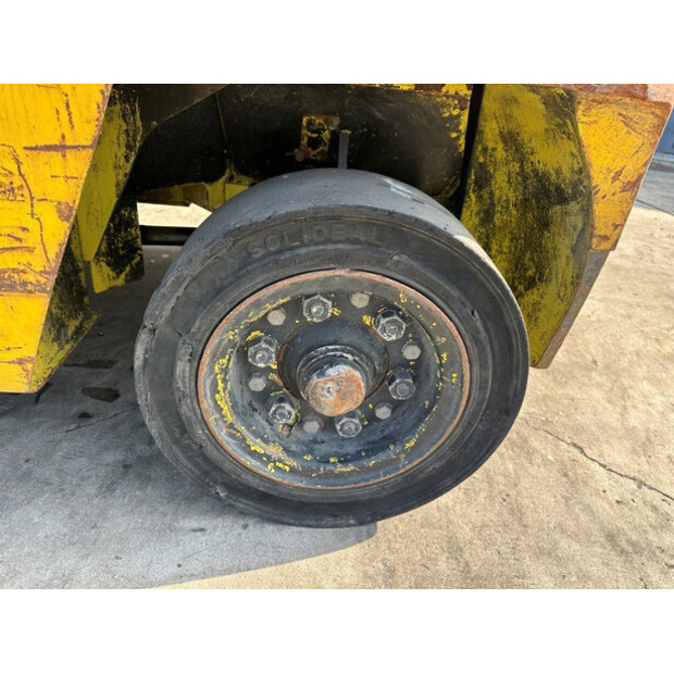 1989 MITSUBISHI FG40-49213316