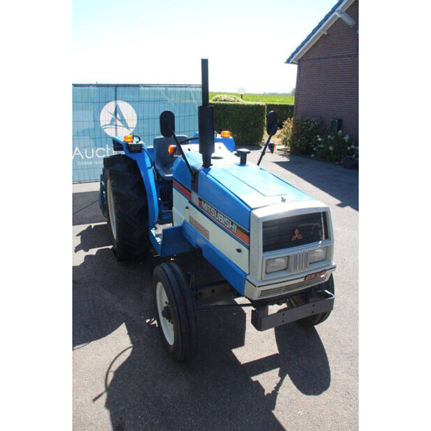 MITSUBISHI MT2801-49213823