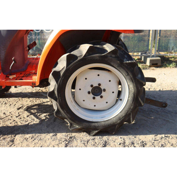KUBOTA GT21-49214897