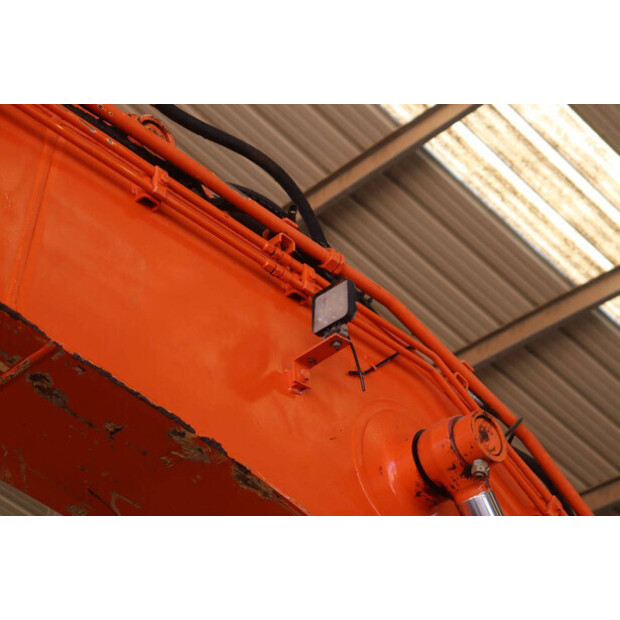 2015 Hitachi ZAXIS 225USLC-5B-49215136
