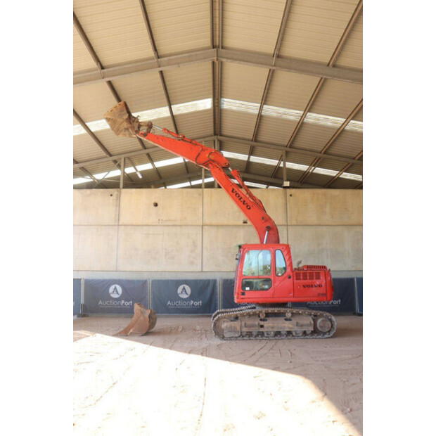 2004 فولفو EC140B-49215417
