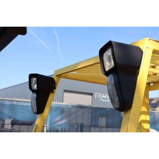 2003 Hyster H3.00XM-49215933