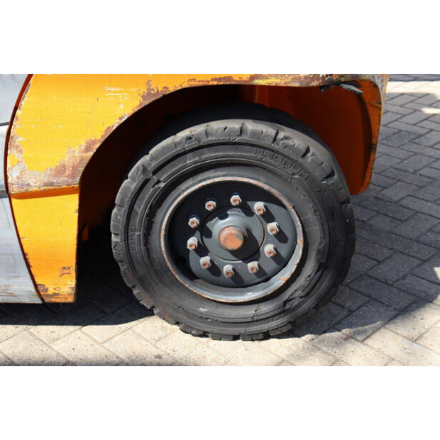 2014 Still RX70-40-49216324