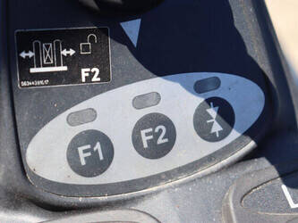 2014-still-rx70-40-1489639-49216342