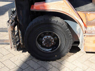 2004-toyota-62-7fdf25-1489642-49216409