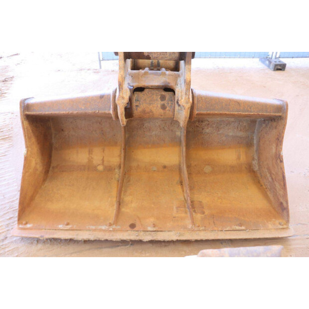 2013 هيونداي ROBEX 210LC-9-49216677