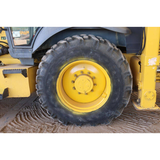 2017 New Holland B80B-49216876