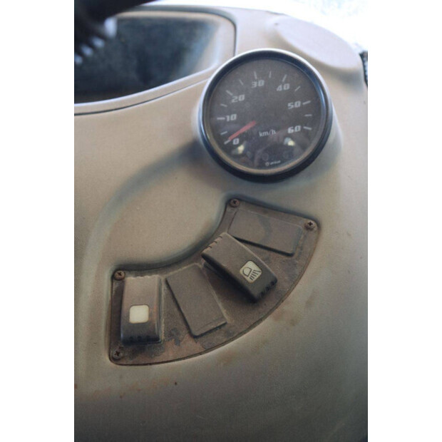 2017 New Holland B80B-49216907