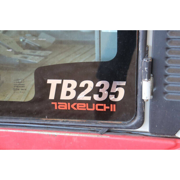2019 TAKEUCHI TB235-49216968