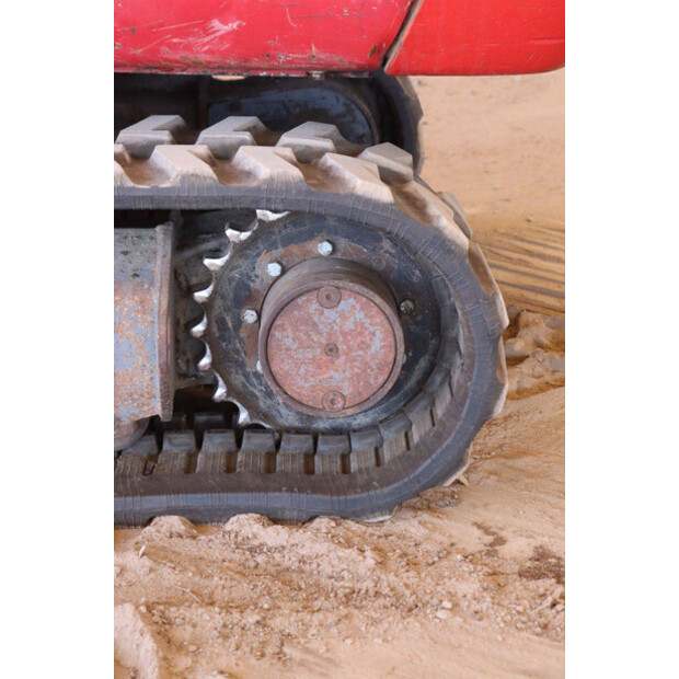 2019 TAKEUCHI TB235-49216970