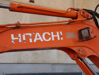 2012-hitachi-zx65usb-3f-49217036