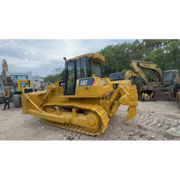 2025 Caterpillar D7G-49217591