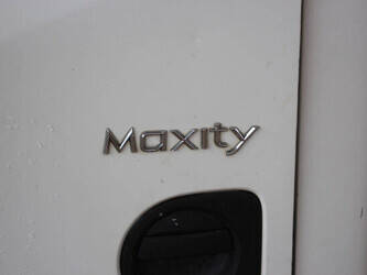 renault-maxity-120-dxi-1489320-49217946