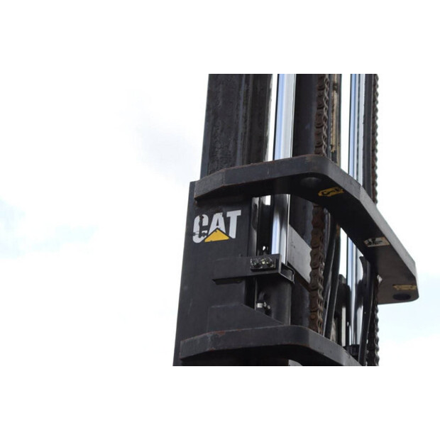 2001 Caterpillar DP35K-49218421