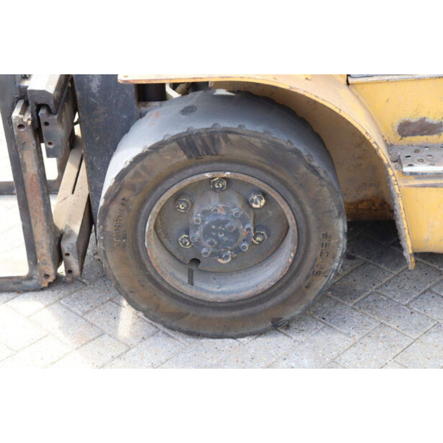 1997 كاتربيلر DP30-49218471