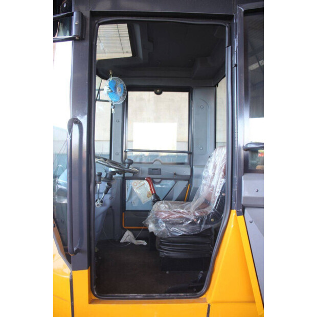 2026 Captok CK930-49218579